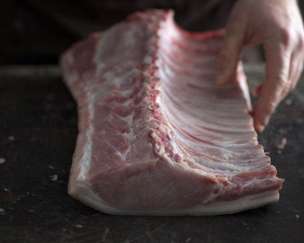 Pastured pork loin rack 8 ribs - app 1.9-2.1 kg